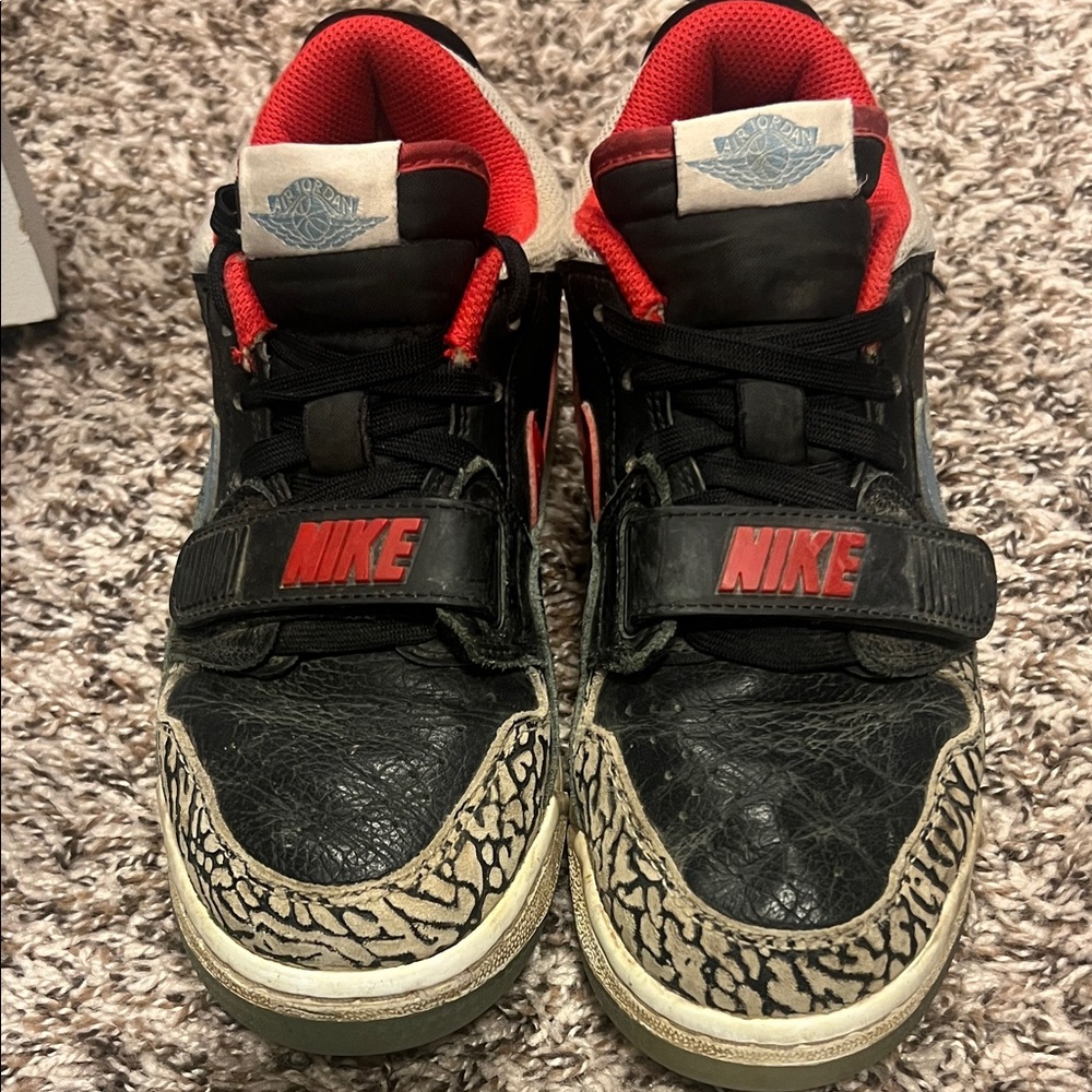 Jordan Kids Black and Red Sneakers with Textured Print